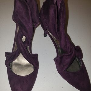 Purple Suede pumps